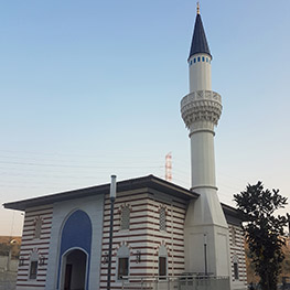 Torunlar GYO Bezm-i Alem niversitesi Camii